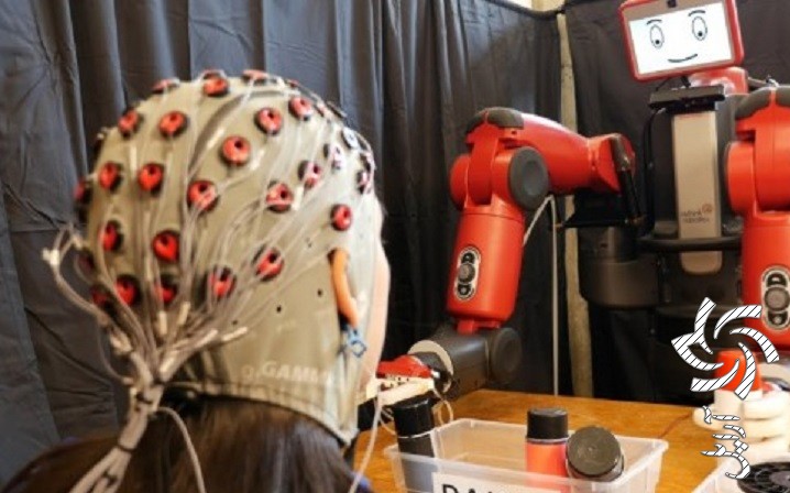 بازوی رباتیک با قابلیت کنترل توسط ذهن انسانبرق خورشیدی سولار